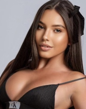 Brown  hair london escort Egeria located in High Street Kensington