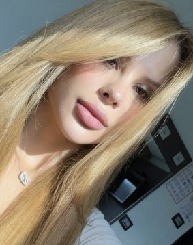 Blonde hair london escort Mivana located in Earls Court