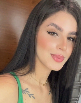 Brown  hair london escort Romola located in West Brompton