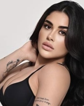 Brown hair london escort Watari located in Gloucester Road