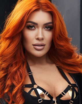 Redhead London escort Alisa based in Gloucester Road