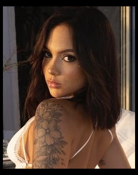 Chestnuts hair london escort Emily located in Gloucester Road