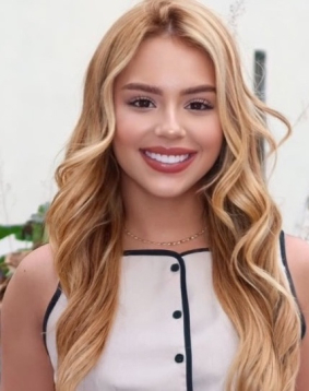 Blonde  hair london escort Lovelace located in Gloucester Road