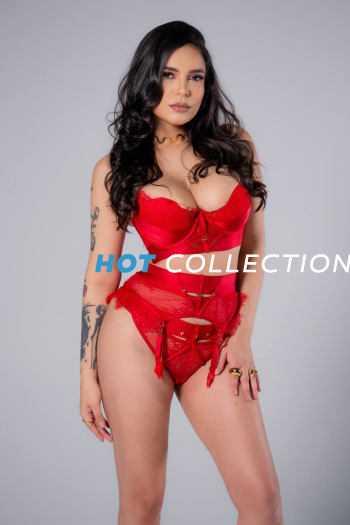 Brown hair london escort Desideria located in Marylebone picture 9