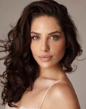 Brown hair london escort Dysis located in Earls Court