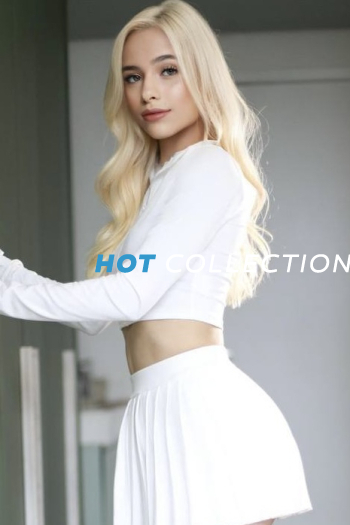 Blonde hair london escort Navona located in St James Park picture 5