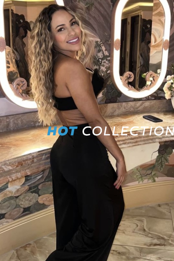 Blonde hair london escort Twitta located in West Kensington picture 5