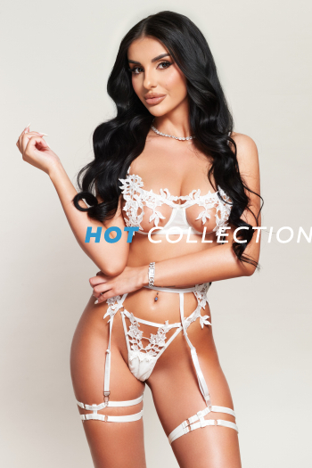 Brown hair london escort Venus located in South Kensington picture 0