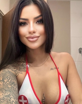Brown hair london escort Bravo located in Goodge Street