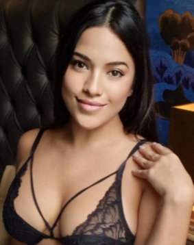 Brown hair london escort Fruki located in South Kensington