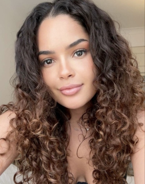 Brown hair london escort Malati located in Baker Street