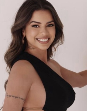 Brown  hair london escort Camembert located in Gloucester Road