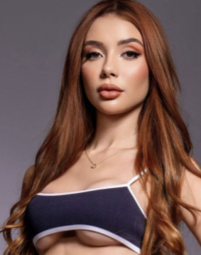 Brown hair london escort Maguana located in Green Park