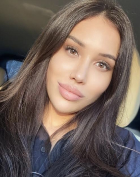 Stevia is a tall Russian bisexual escort in London