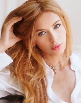 Blonde  hair london escort Arneb located in Earls Court