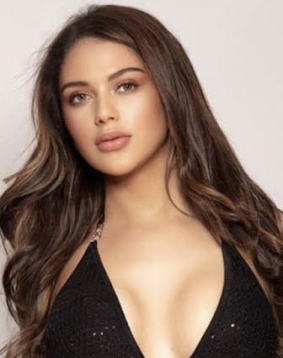 Brown  hair london escort Barbette located in Battersea