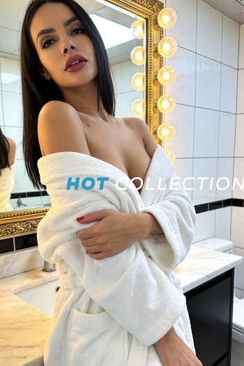 Brown  hair london escort Delmar located in Farringdon picture 6