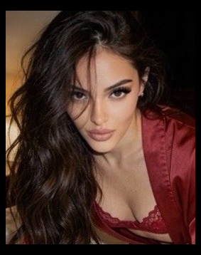 Brown hair london escort Dravynea located in Marylebone