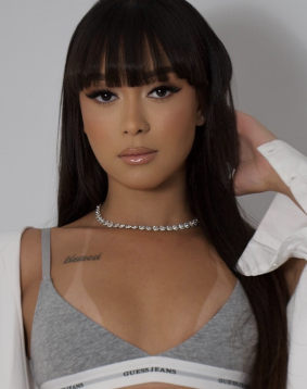 Brown hair london escort Gilma located in South Kensington