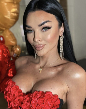 Brown hair london escort Sally located in Battersea