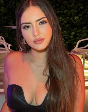 Brown  hair london escort Juturna located in Marylebone