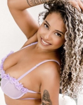 Light-brown hair london escort Varika located in Earls Court