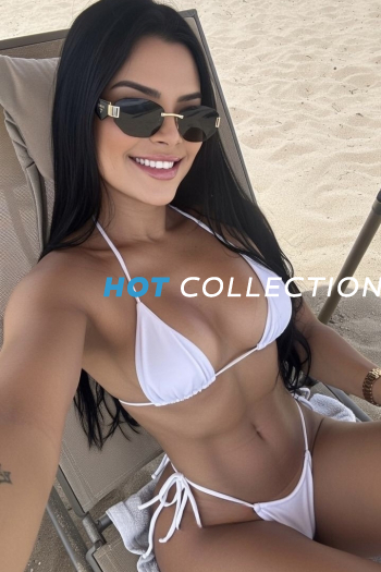 Brown  hair london escort Aivana located in Leicester Square picture 4