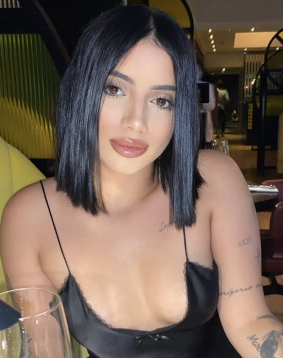 Brown hair london escort Andress located in Earls Court