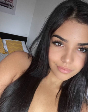 Brown hair london escort Bravia located in Battersea