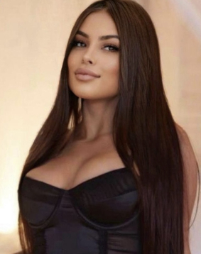 Black hair london escort Espuma located in Earls Court