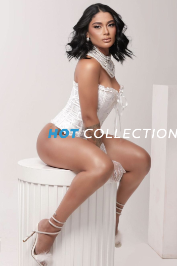 Brown hair london escort Gella located in Bayswater picture 4