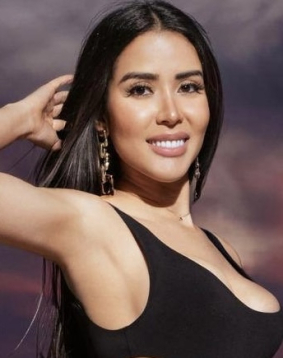 Brown hair london escort Kalani located in Gloucester Road