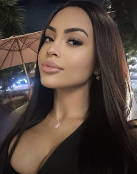 Brown hair london escort Lirema located in Earls Court