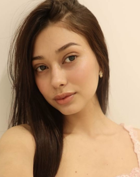 Brown hair london escort Mitzy located in West Brompton