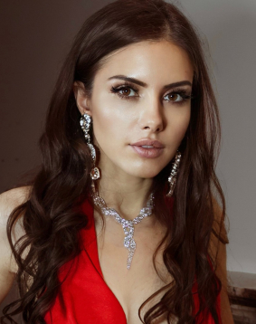 Brown  hair london escort Navi located in Earls Court