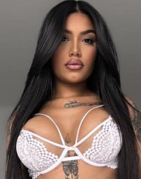 Brown hair london escort Rimona located in Edgware Road