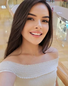 Brown hair london escort Weegee located in Earls Court